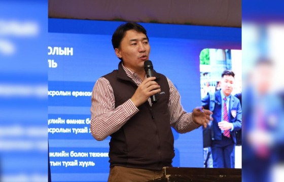 Г.Дамдинням: Багш нарын цалин өсч, нийгмийн баталгаа нь хангагдаж байна