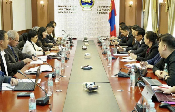 Дэлхийн банкны санхүүжилтээр хэрэгжих авто замын төслүүдийг шуурхай ажиллуулах талаар санал солилцов