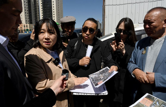 Орон сууцны зориулалтаар олгосон газрыг зөвшөөрлийг цуцалж, цэцэрлэг барихаар төлөвлөж байна