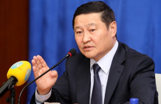  Н.АЛТАНХУЯГ: МАНАЙ НАМ НАМАЙГ ХААНА ОЧ ГЭНЭ, ТЭНД ДЭВШИНЭ