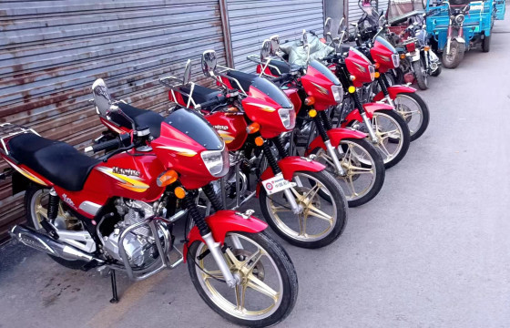 ХЯТАД МОТОЦИКЛ 3-35 САЯ ТӨГРӨГИЙН ҮНЭТЭЙ БАЙНА