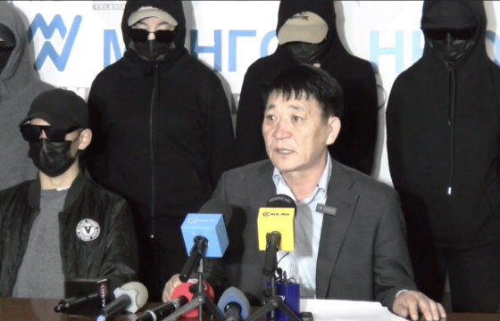 Д.ЦЭНДСҮРЭН: Ч.ХҮРЭЛБААТАР ОЮУТНУУДАД “АХЫГАА ДЭМЖЭЭРЭЙ” ГЭЭД 100 МЯНГАН ТӨГРӨГ ТАРААСАН БАЙНА