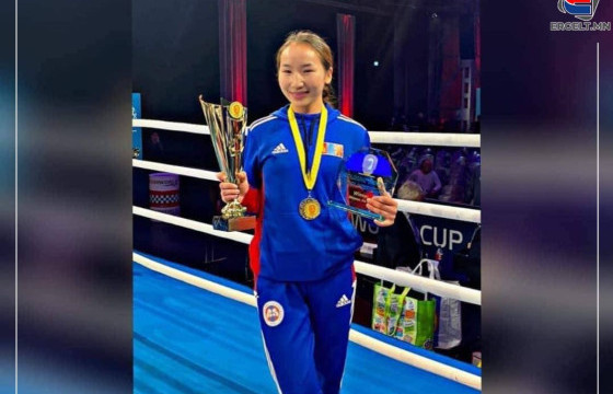 Э.Мичидмаа, Т.Энхтөр нар “Эндховен цом”-ын тэмцээнээс медаль хүртэв