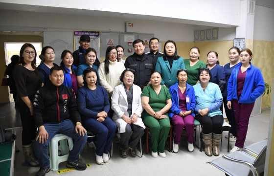 Хөдөөгийн эмч, мэргэжилтнийг дэмжих шийдвэрүүд гаргалаа