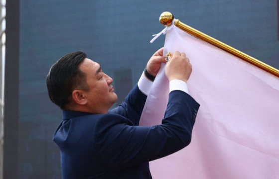 Ахмад настны үндэсний төвийг Алтан гадас одонгоор шагналаа