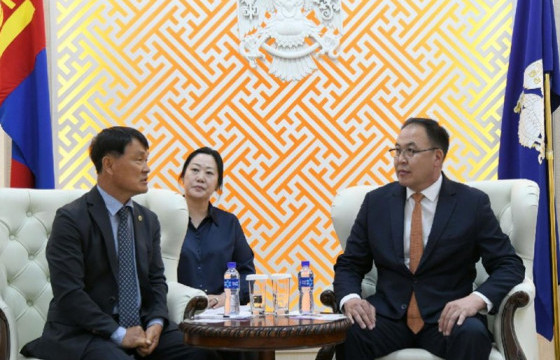 “Налуу-Ухаа” эдийн засгийн тусгай бүсийг хөгжүүлэх талаар ярилцлаа