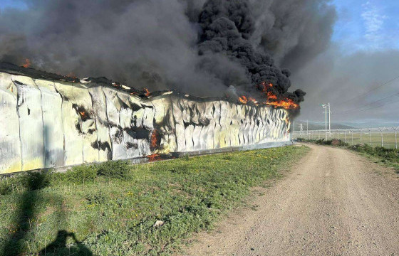 ОБЕГ: Шувууны аж ахуйд гарсан галыг унтраахаар ажиллаж байна