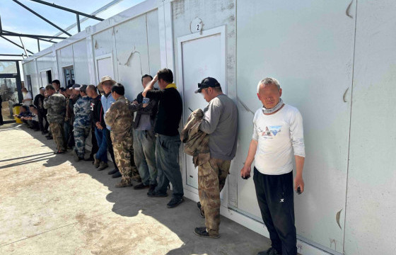 Аялал жуулчлалын визтэй гадаад иргэдийг хөдөлмөр эрхлүүлж байжээ