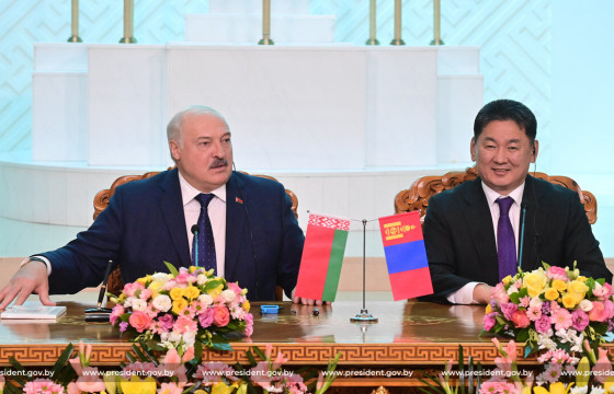 ТЭД БИДНИЙ ТУХАЙ: В.ПУТИНТЭЙ ХИЙСЭН ДЭЭД ХЭМЖЭЭНИЙ УУЛЗАЛТААСАА МОНГОЛ РУУ НИССЭН А.ЛУКАШЕНКОГИЙН АМБИЦ БА ХОЁР ОРНЫ ХАРИЛЦАА