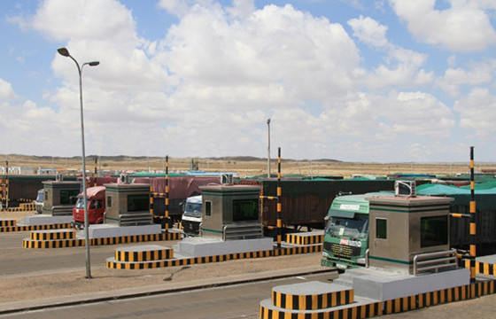 Өнгөрсөн онд нийт экспортын 84 хувийг авто замын боомтоор гаргажээ