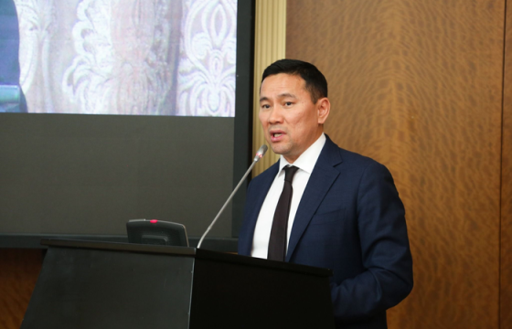 Д.ЭНХТҮВШИН: Хувийн хэвшлийн эрх ашгийг хамгаалах ёстой байгууллагыг удирддаг хүний хувьд эрх баригч намаас  нэр дэвших нь ёс зүйгүй санагдаж байна