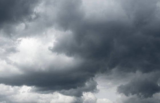 Борооны өмнөх хүчтэй салхи, мөндөр, аянга цахилгааны аюулаас сэрэмжтэй байхыг анхааруулж байна