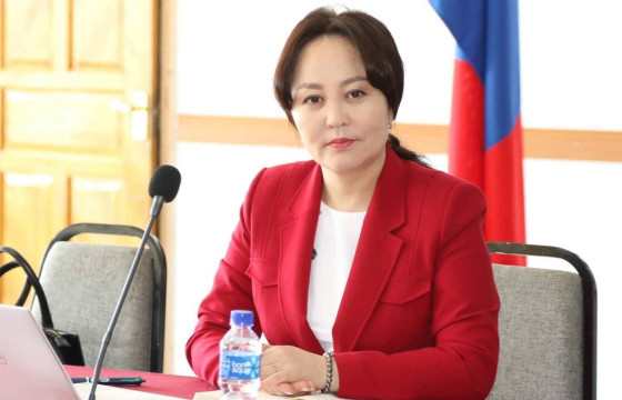 Р.БУЛГАМАА: МАН-ЫН УХУУЛАГЧААС БОЛЖ ГУРВАН ХҮҮХЭД ААВГҮЙ БОЛЛОО