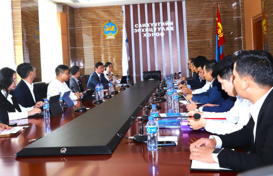САНХҮҮГИЙН ЗОХИЦУУЛАХ ХОРООНЫ ҮЙЛ АЖИЛЛАГААТАЙ КАМБОЖИЙН ЭДИЙН ЗАСАГ, САНГИЙН ЯАМНЫ ТӨЛӨӨЛӨГЧИД ТАНИЛЦЛАА