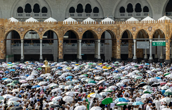 Мекка хотод 50 хэм хүрч халсны улмаас мөргөл үйлдэж байсан 500 гаруй хүн амиа алджээ