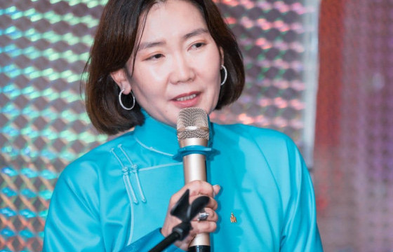 Л.МӨНХБАЯСГАЛАН: БНХАУ-ын иргэдийг визгүй зорчуулах асуудлаар ноцтой баримт дэлгэж байна