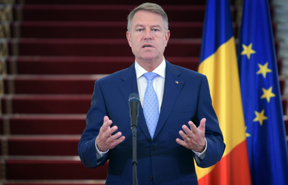 Клаус Йоханнис НАТО-гийн тэргүүний албан тушаалаас нэрээ татжээ