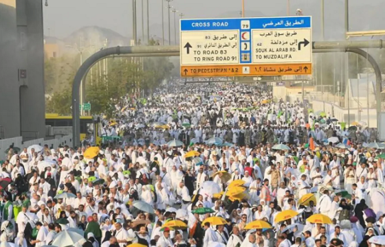 Саудын Арабт хэт халсны улмаас мөргөл үйлдэж байсан 1300 гаруй хүн амиа алджээ