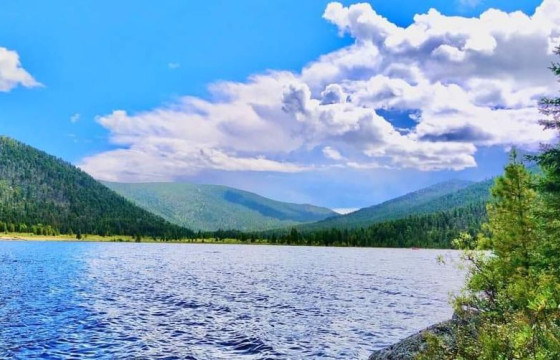 Жуулчдад хөтөч хийж явсан 15 настай хүү усанд энджээ