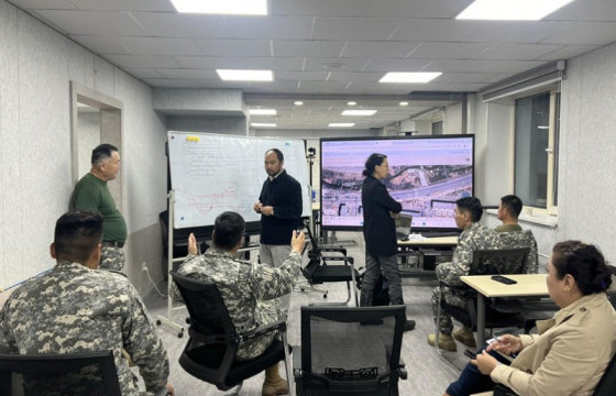 Үерийн гамшгаас урьдчилан сэргийлэх чиглэлээр эрдэмтэн, судлаачидтай хамтарч байна