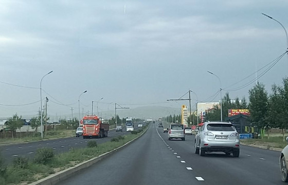 Баруун аймгууд руу салдаг уулзвар хүртэлх авто замыг шинэчиллээ