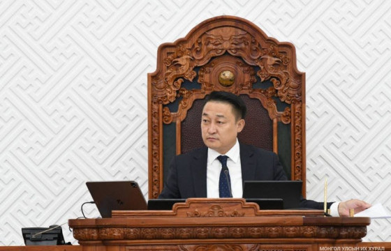 УИХ дахь намын бүлгүүд байгуулагдсаныг танилцуулж, УИХ-ын дэд даргыг сонгов