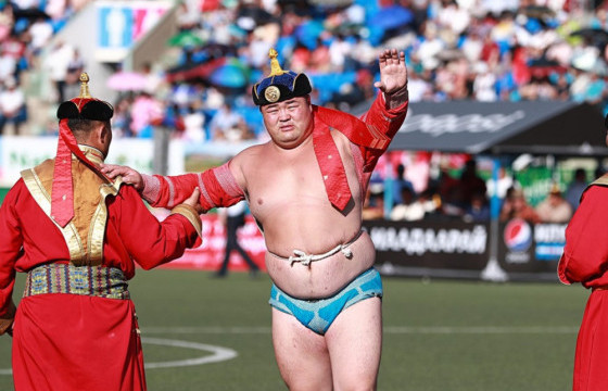 Э.Оюунболд: Барилдах эрхийг маань сэргээх эсэхийг мэдэхгүй байна