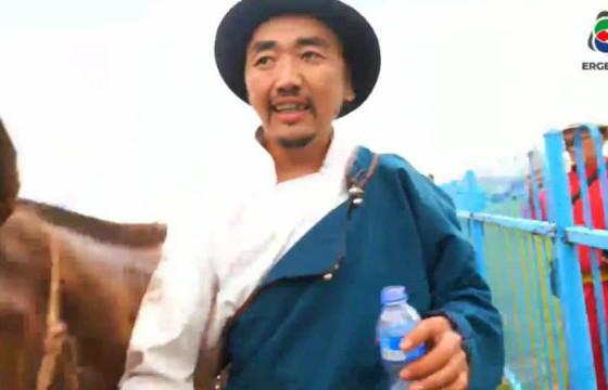 ТОД МАНЛАЙ УЯАЧ Д.ЛХАГВАСҮРЭНГИЙН БАГА ХҮҮ: Халиун морь минь гурав дахь жилдээ хурдаа баталлаа