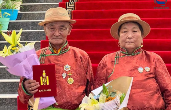 П.РЭНЦЭНХАНД: ХАНЬТАЙГАА 50 ЖИЛ ХАНИЛЖ, ДӨРВӨН ҮЕЭРЭЭ ЖАРГАЛТАЙ АМЬДАРЧ БАЙНА ДАА 