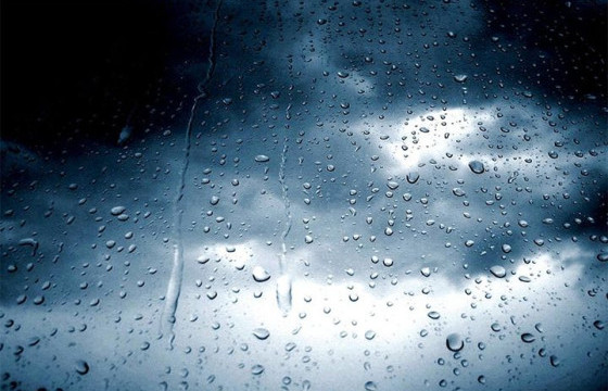 Төв аймгийн зүүн хэсэг, Дорноговь аймгийн хойд, Хэнтий аймгийн нутгаар их хэмжээний бороо орно