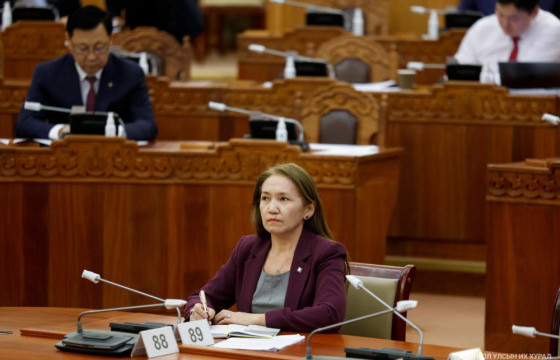 Д.СҮНЖИД: Хорих ангид хоригдож байхдаа эмнэлгийн тусламж авч, амиа алдсан иргэний хэрэгт нэг ч цагдаагийн албан хаагчийг яллагдагчаар татаагүй байна