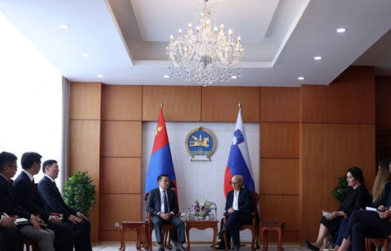УИХ-ын дарга Д.Амарбаясгалан Бүгд Найрамдах Словени Улсын Ерөнхийлөгчид бараалхлаа