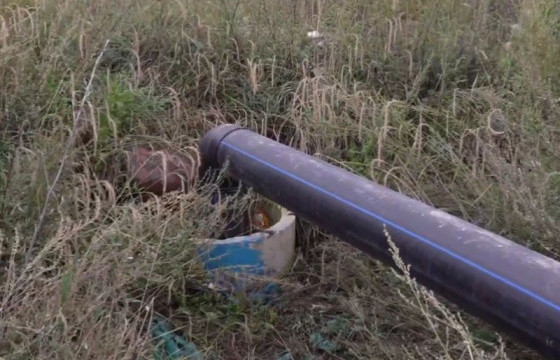 Хөрсний усаа борооны ус зайлуулах хоолой руу шавхаж байгаа зөрчлийг арилгуулжээ