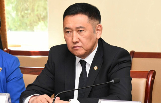 ЕРӨНХИЙЛӨГЧИЙГ ШАЛГУУЛЖ ЭХЭЛСЭН ГЭХ ЕРӨНХИЙ АУДИТОР Д.ЗАГДЖАВ ГЭЖ ХЭН БЭ