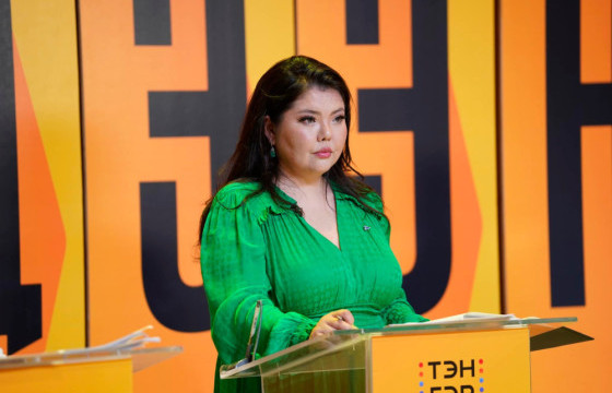 М.НАРАНТУЯА-НАРА: Бродюр дээр ярьдаг стандартаа эмнэлгүүдэд тавиад өг л дөө