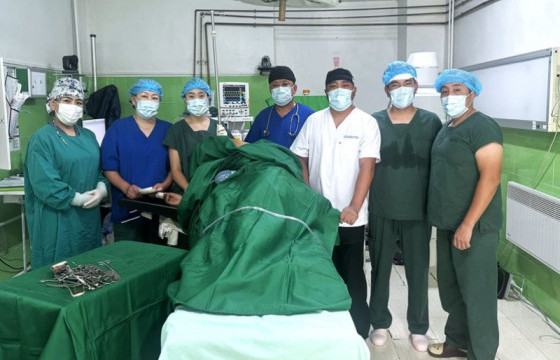 ГССҮТ-ийн алсын дуудлагын баг Ховд, Баян-Өлгий аймагт авто осолд орсон иргэдэд яаралтай тусламж үзүүлжээ