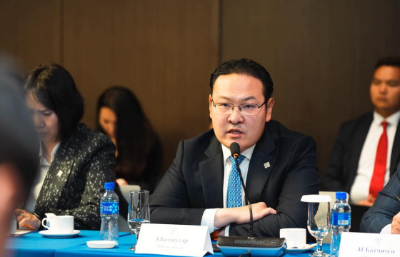 Э.Батшугар: Ипотекийн 8 хувийн хүүтэй зээл авсан иргэдийн 2 хувийн зөрүүг арилгах ёстой. Үүнээс үүдэж 70 мянган иргэн хүүгийн зөрүүнд сар бүр 180,000 мянган төгрөгийг төлж байна