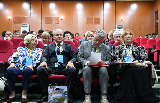 Спортын анагаах ухааны хөгжлийн чиг хандлага сэдэвт сургалт эхэллээ