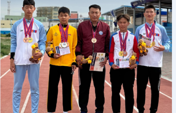 Хөнгөн атлетикийн олон хотын нээлттэй тэмцээн боллоо