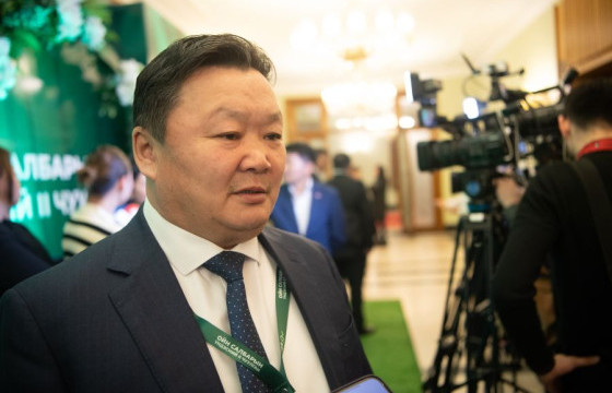 Т.Батмөнх: “Эрдэнэт үйлдвэр”-т савтай хлор дэлбэрч, эмэгтэй ажилтны хөл хугарсан