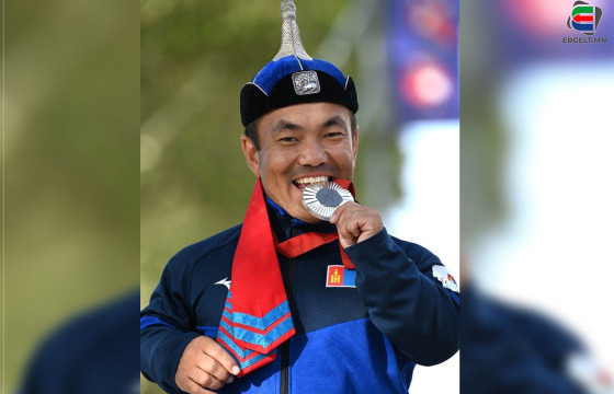 ОЛИМПЫН МӨНГӨН МЕДАЛЬТ Ц.БАТТУЛГА: БАГШ НАРЫНХАА ИТГЭЛИЙГ АЛДАХААС АЙЖ БАЙСАН Ч БЭЛТГЭЛЭЭ ДУТУУ ХИЙЖ, ӨӨРИЙГӨӨ ХУУРААГҮЙН ХҮЧИНД АМЖИЛТАД ХҮРЛЭЭ