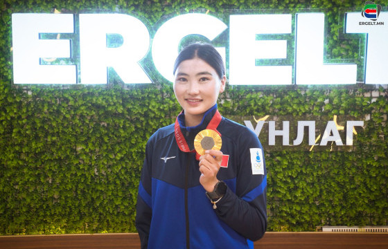 У.СҮРЭНЖАВ: Олимпын алтан медаль энгэртээ зүүх мөч үгээр хэлэхийн аргагүй гайхамшигтай байсан
