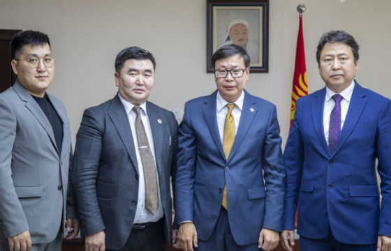 Багшийн цалин хангамжийг нэмэгдүүлэх саналыг дэмжиж, анхаарч ажиллана