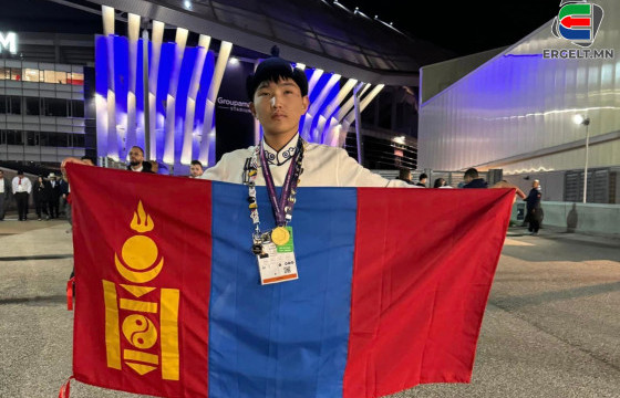 Б.ЧУХАЛ: ДЭЛХИЙН УР ЧАДВАРЫН ТЭМЦЭЭНД ЭХ ОРНОО ТӨЛӨӨЛӨН ТАНГАРАГ ӨРГӨЖ, “BEST OF NATION