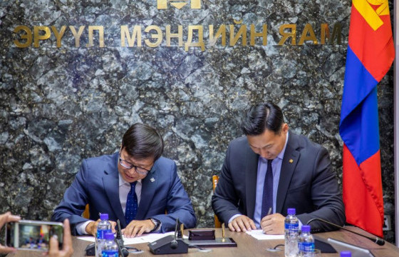 Нэгдүгээр ангийн сурагчдыг зүрх судас, нүд, шүдний эмнэлэгт хамруулахаар болжээ