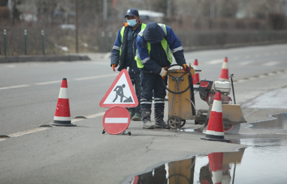 Улаанбаатар хотын зургаан байршилд авто зам хааж, шинэчилж байна