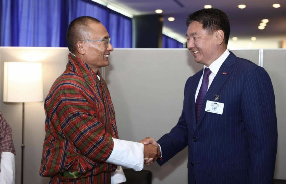 Монгол Улсын Ерөнхийлөгч У.Хүрэлсүхэд Бутаны Хаант Улсын Ерөнхий сайд Цэрэн Тобгай бараалхлаа