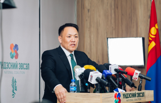 Н.НОМТОЙБАЯР: БИД ХООСОН УЛС ТӨР ХИЙЖ, ПОПРОХГҮЙ