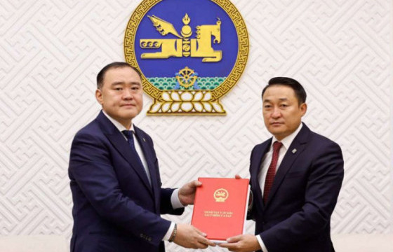 “Монгол Улсын хөгжлийн 2025 оны төлөвлөгөө батлах тухай” УИХ-ын тогтоолын төслийг өргөн барилаа