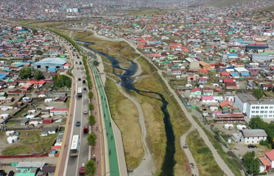 Нарны замын зүүн хэсэгт 3.7 км, Сэлбэ голын баруун эрэгт 2.7 км авто замыг цогц, гудамж замын жишгээр шинээр барина